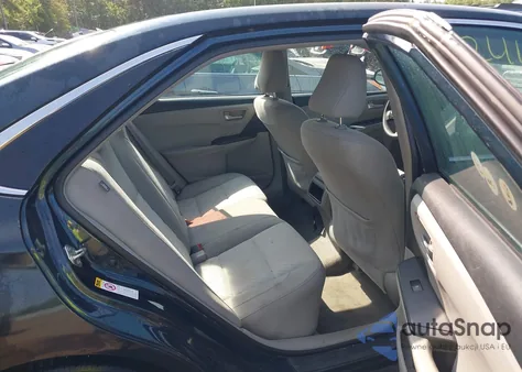 2016 Toyota Camry Le z USA, uszkodzony, nr VIN 4T1BF1FK4GU537412